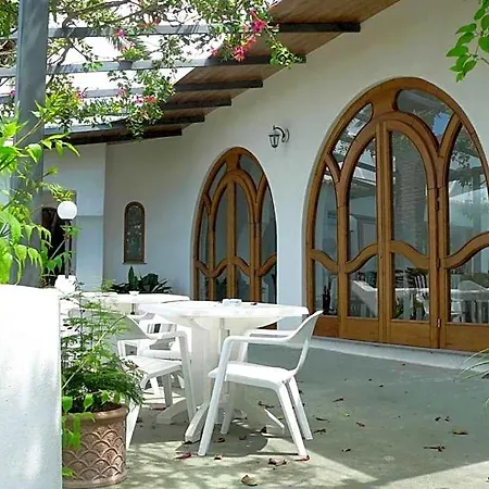 Parco Conte فندق 3*