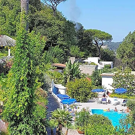 فندق Parco Conte كازاميتْشيولا تيرمي