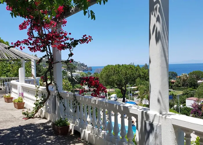 Parco Conte 3* كازاميتْشيولا تيرمي