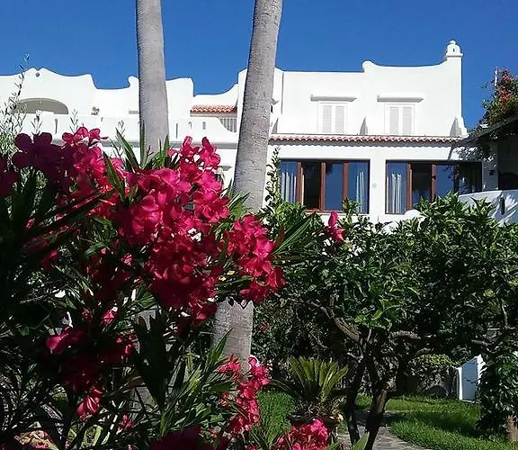 فندق Parco Conte كازاميتْشيولا تيرمي